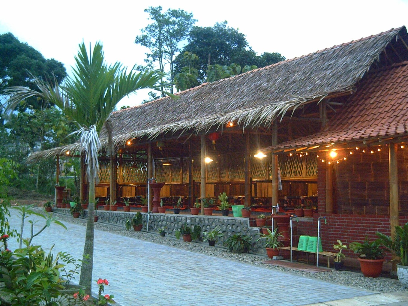 Pondok Lesehan Kampoeng Sawah
